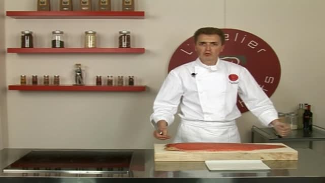 La technique pour trancher du saumon fumé