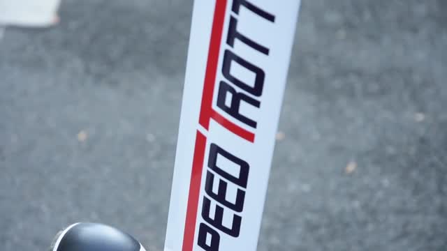 La trottinette électrique Speedtrott de Gyromax