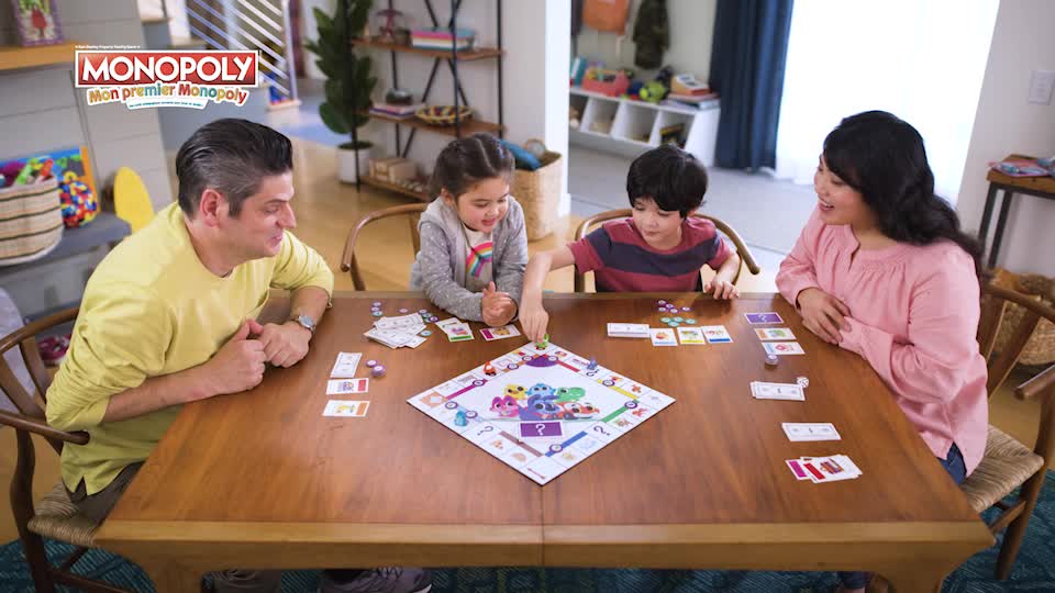 MONOPOLY CLASSIQUE REFRESH HASBRO C10091010