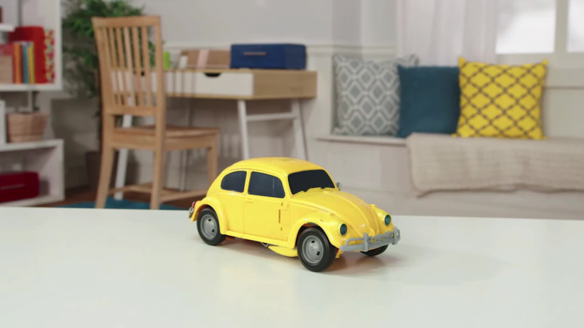 Figurine Transformers Power Charge Bumblebee